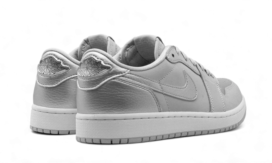 air-jordan-1-low-og-metallic-silver