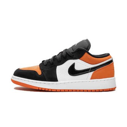 Air Jordan 1 Low GS 'Shattered Backboard' — UK 13.5 | EU 32 | US 1Y — Front View
