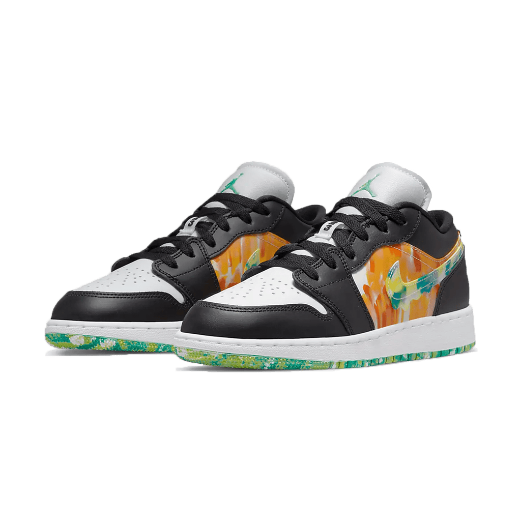 Air Jordan 1 Low SE GS 'Drip' — UK 13.5 | EU 32 | US 1Y — Side View