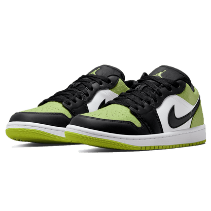 Air Jordan 1 Low SE Wmns 'Vivid Green Snakeskin — UK 2.5 | EU 35.5 | US 5 — Side View