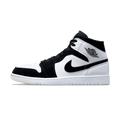 Air Jordan 1 Mid SE GS 'Diamond' — UK 13.5 | EU 32 | US 1Y — Front View