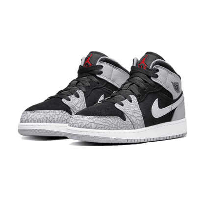 Air Jordan 1 Mid SE GS 'Elephant Toe' — UK 13.5 | EU 32 | US 1Y — Side View