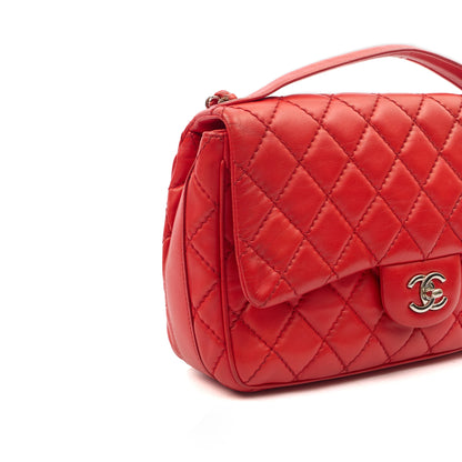 Chanel Shoulder Bag Carry Around Flap Bag in Red, Calfskin Leather — Detail View
