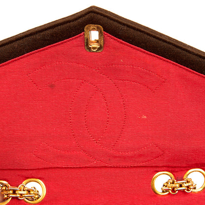 Chanel Shoulder Bag Vintage Flap Bag  in Brown Fabric — Alternate View 69