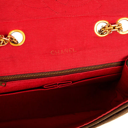 Chanel Shoulder Bag Vintage Flap Bag  in Brown Fabric — Alternate View 18