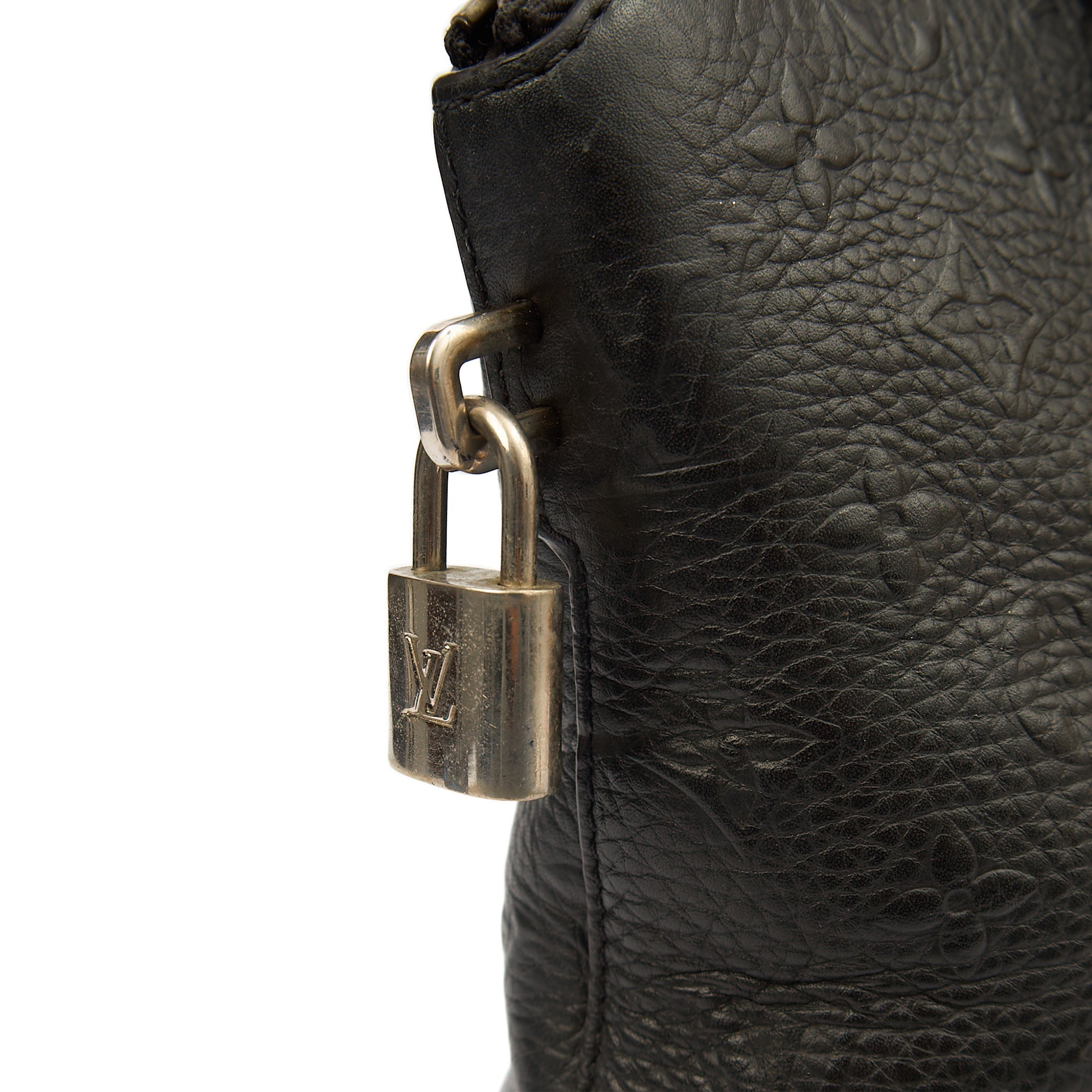 Louis Vuitton Tote Lockit - MM in Black, Calfskin Leather — Detail View