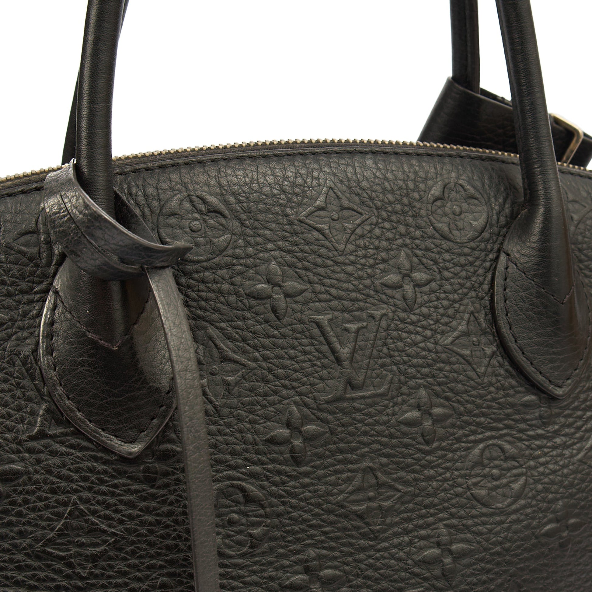 Louis Vuitton Tote Lockit - MM in Black, Calfskin Leather — Lifestyle View