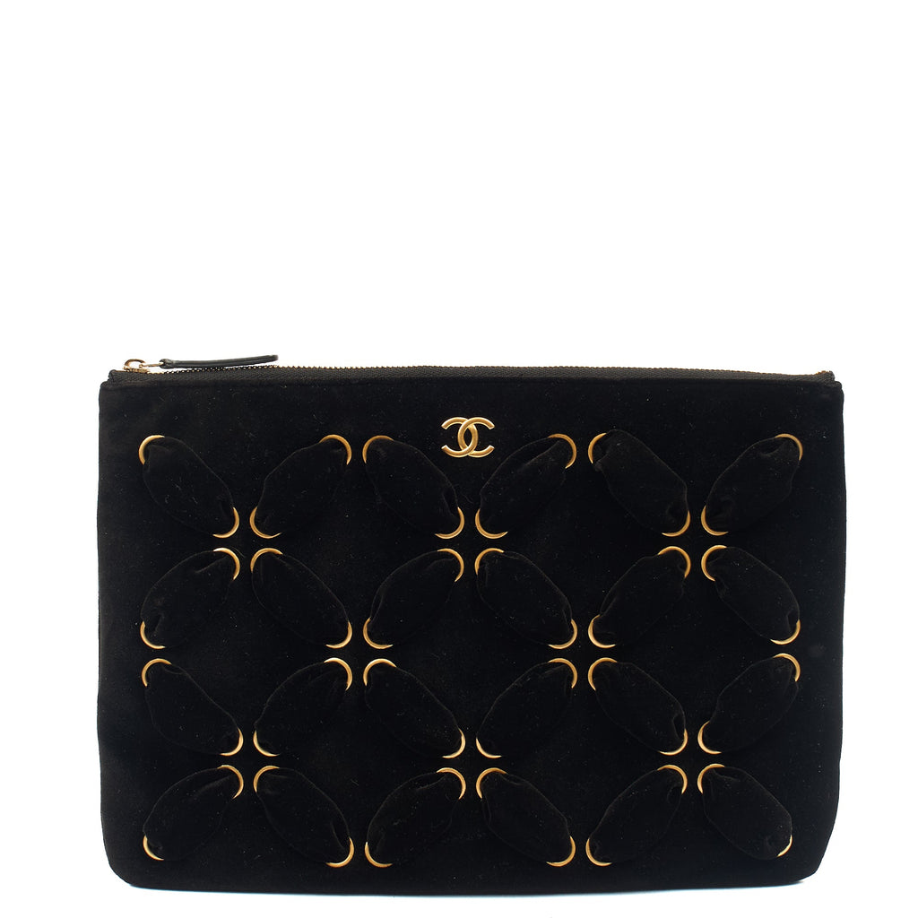 Chanel Mini Bag Clutch in Black, Velvet — Front View