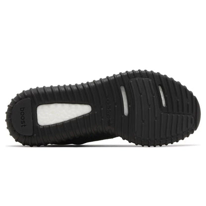 Adidas Yeezy Boost 350 'Pirate Black' 2022 — UK 3.5 | EU 36 | US 4 — Detail View