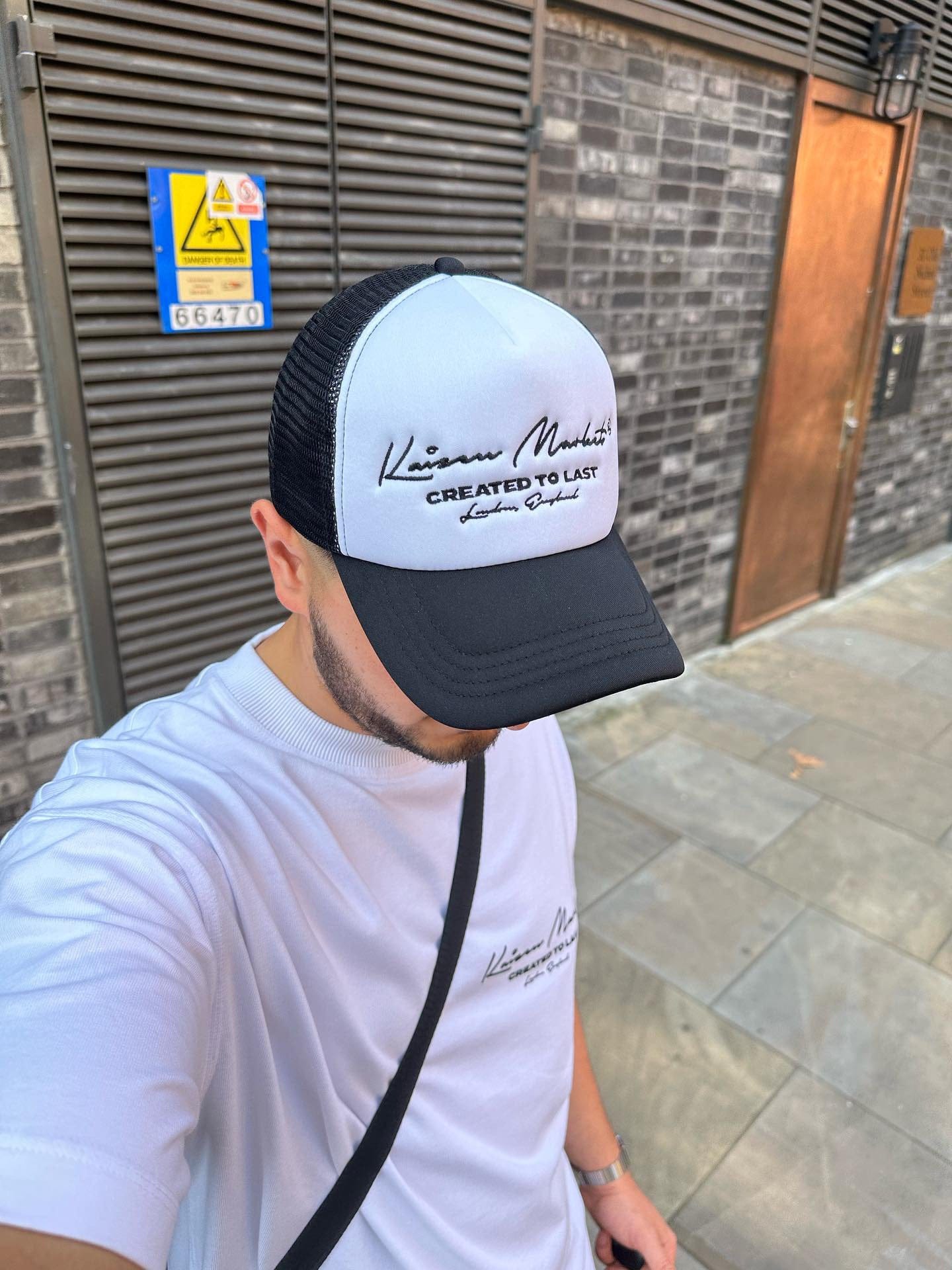 KAIZEN MARKET AUTOGRAPH TRUCKER HAT WHITE — ONE SIZE — Back View