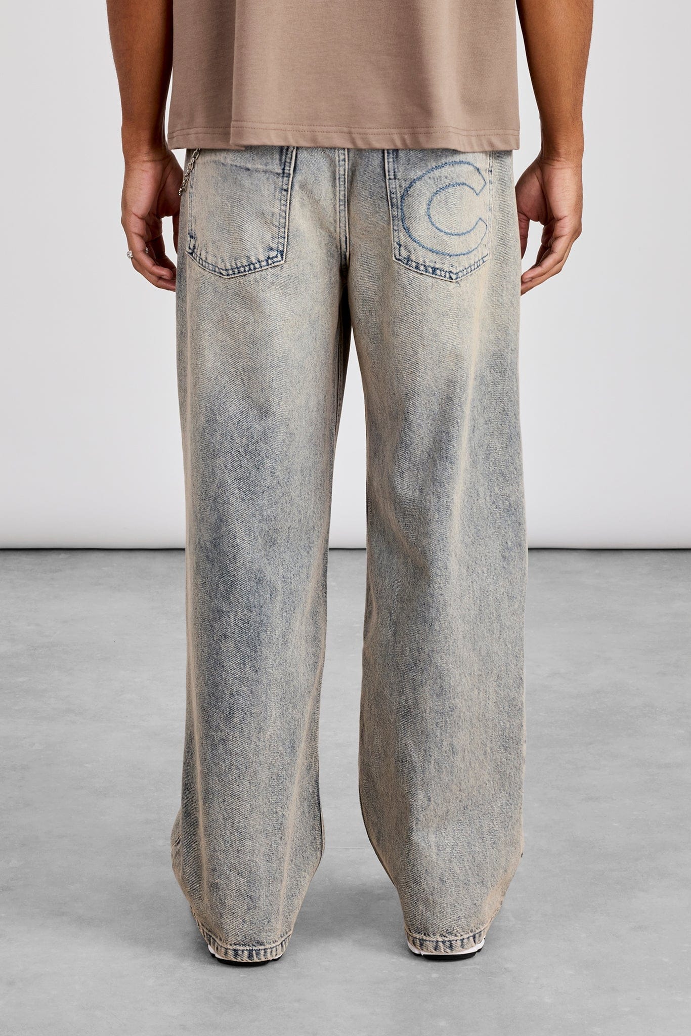 Cernucci Baggy Applique Jean - Antique Wash — 28" — Top View