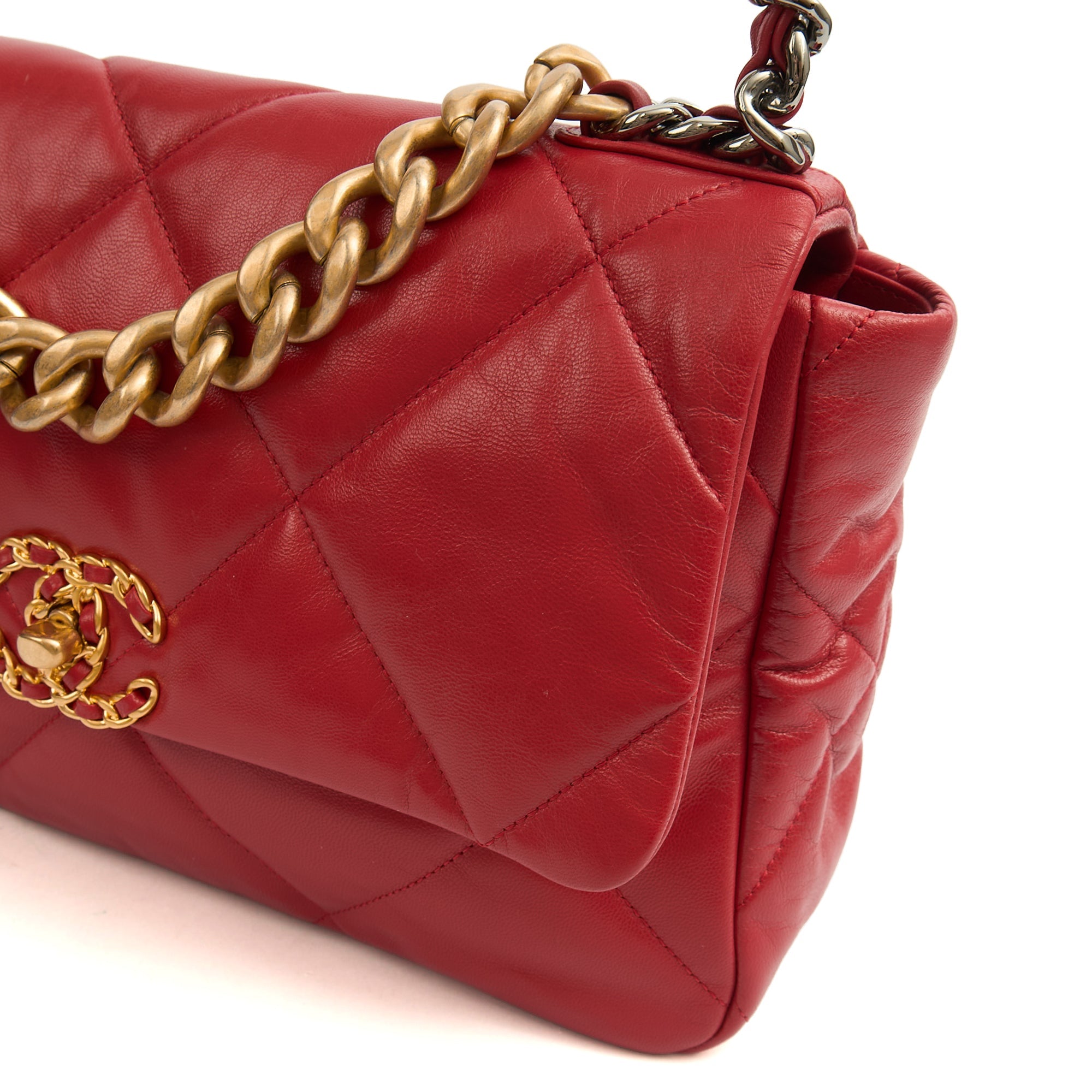 Chanel Shoulder Bag Chanel 19 in Red, Calfskin Leather — Alternate View 7