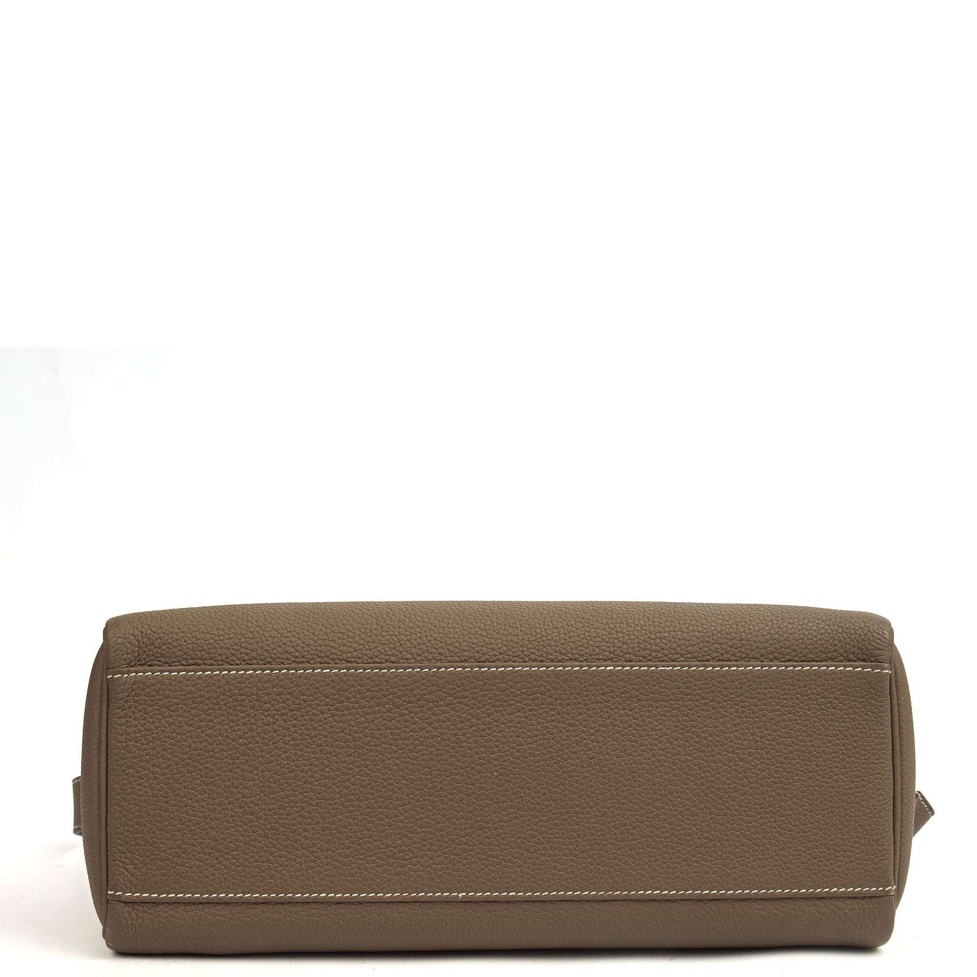 Hermes Kelly Messenger in Etoupe, Togo Leather — Detail View
