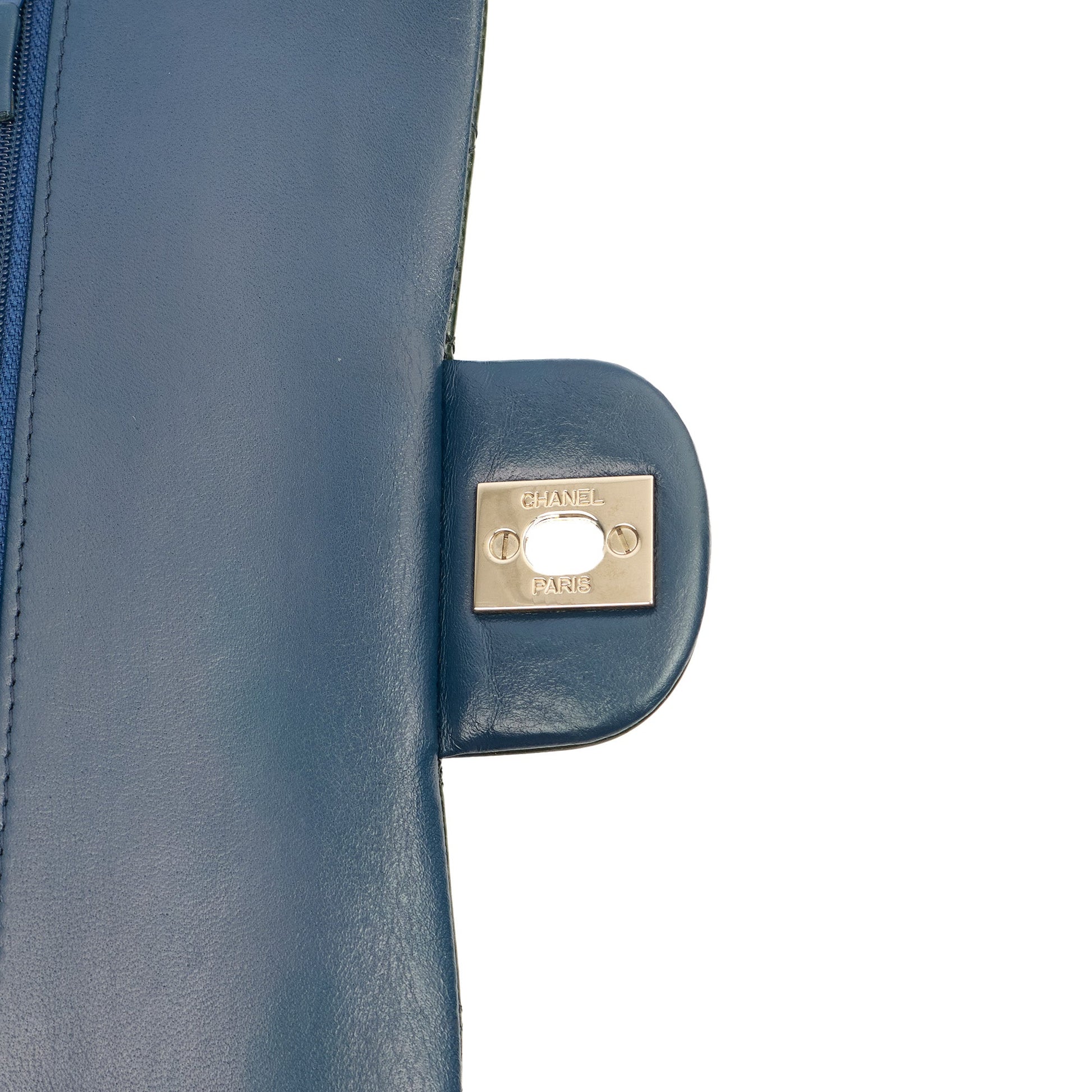 Chanel Shoulder Bag Classic Double Flap - Medium in Green, Patent Leather — Alternate View 26