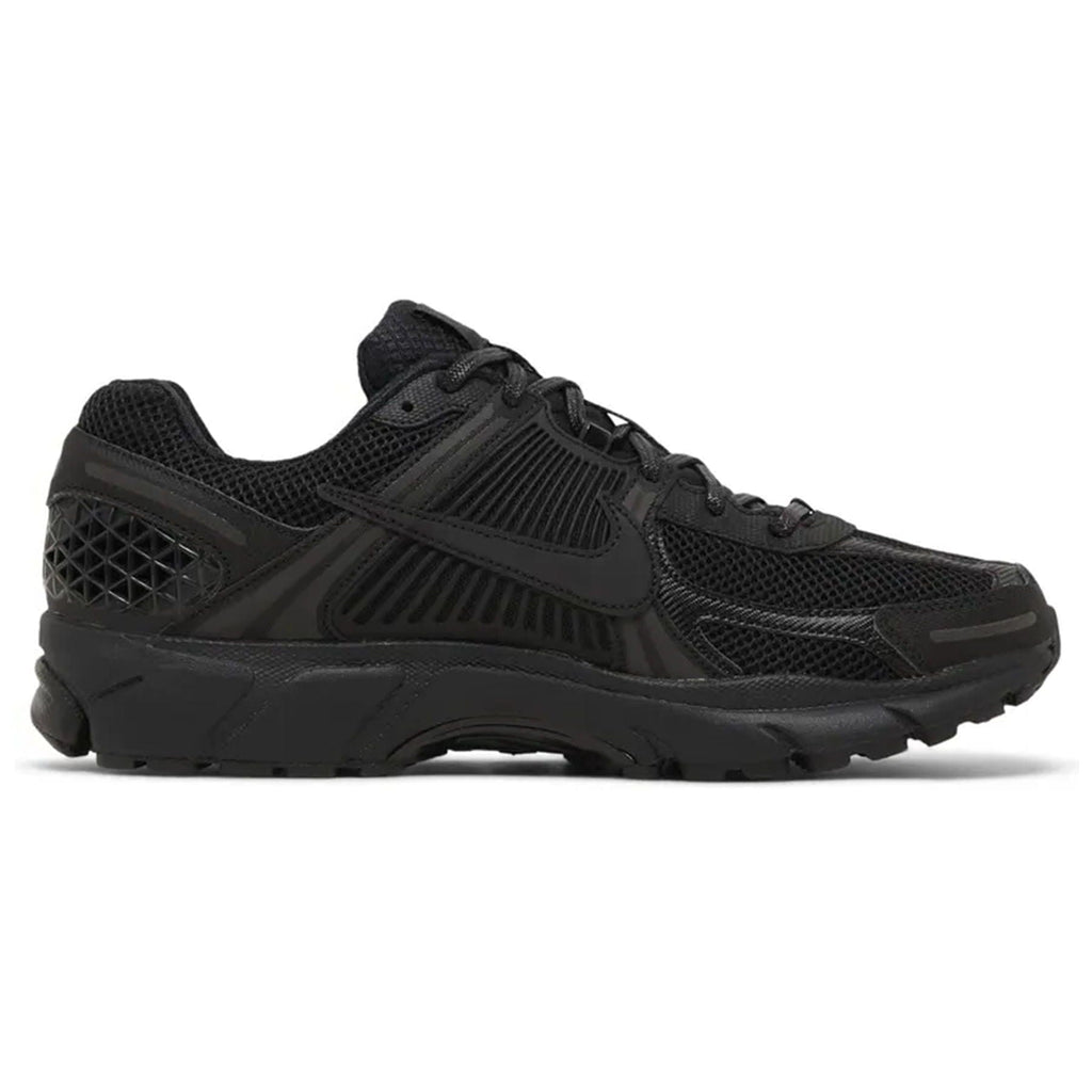 Nike Air Zoom Vomero 5 'Triple Black' — UK 3 | EU 35.5 | US 3.5 — Side View