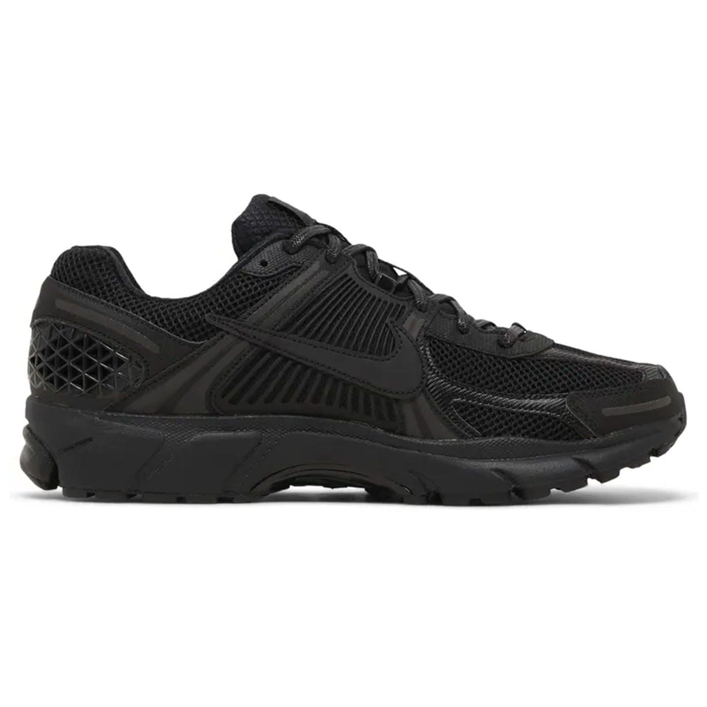Nike Air Zoom Vomero 5 'Triple Black' — UK 3 | EU 35.5 | US 3.5 — Side View