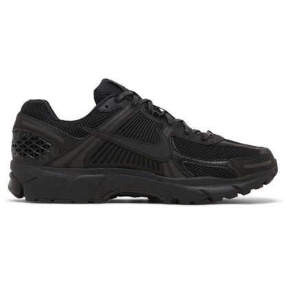 Nike Air Zoom Vomero 5 'Triple Black' — UK 3 | EU 35.5 | US 3.5 — Side View
