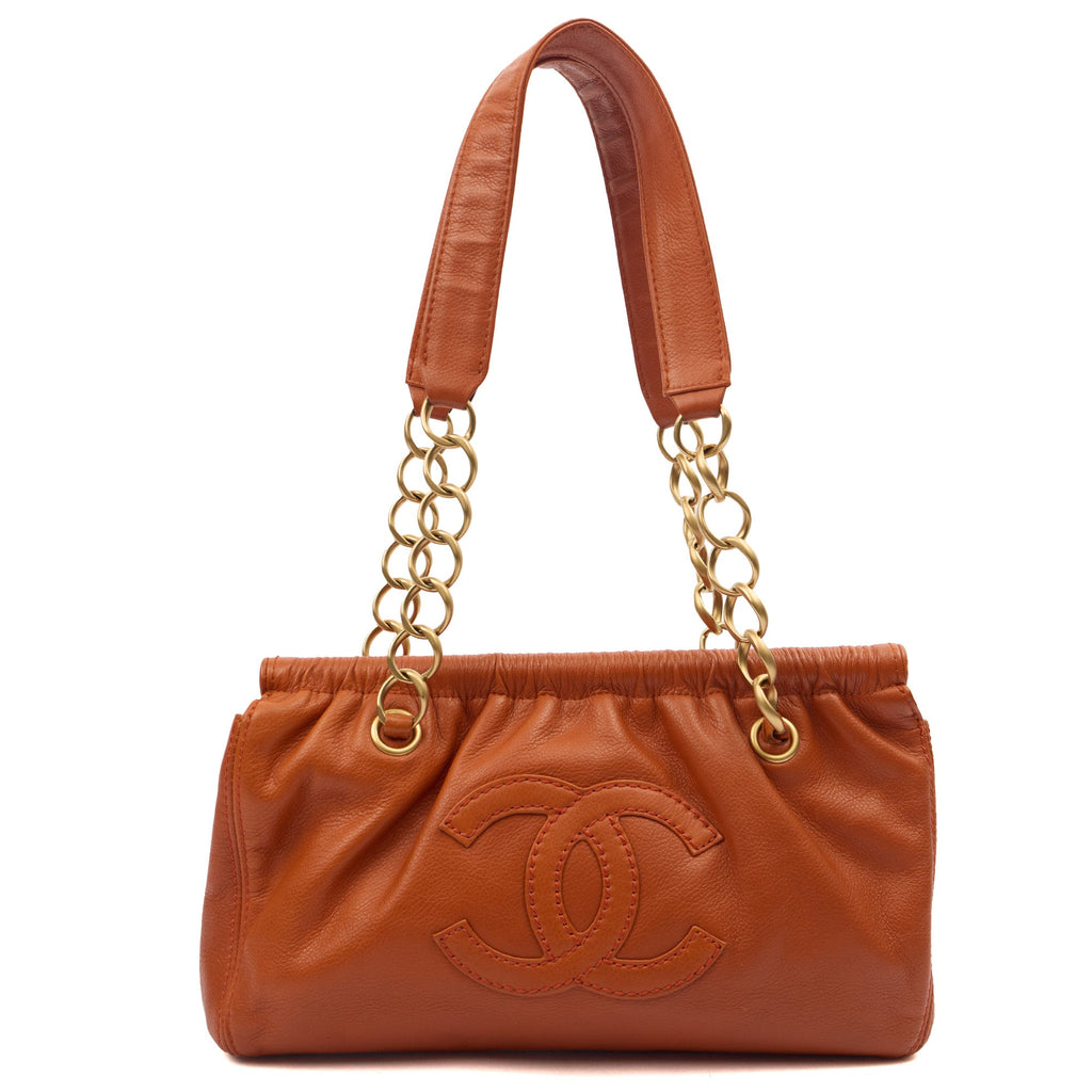 Chanel Shoulder Bag Shoulder Bag in Orange, Calfskin Leather — Front View