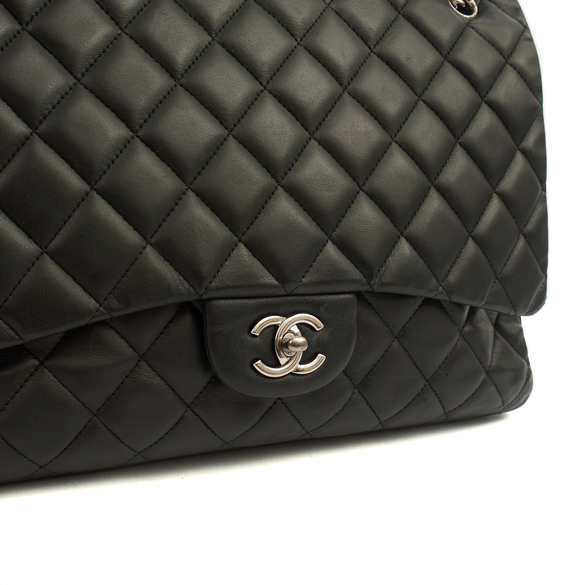 Chanel Shoulder Bag Classic Single Flap - Maxi in Black, Lambskin Leather — Alternate View 7