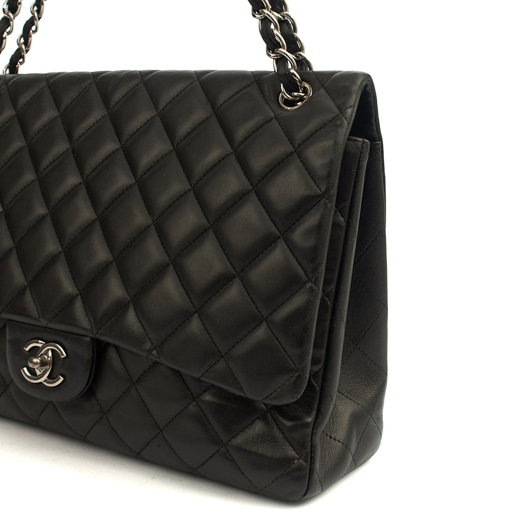 Chanel Shoulder Bag Classic Single Flap - Maxi in Black, Lambskin Leather — Alternate View 9