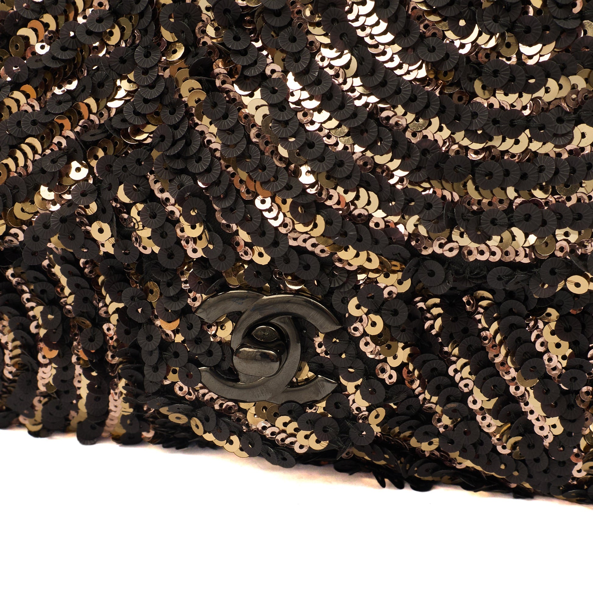 Chanel Shoulder Bag Flap Bag in Black, Sequin — Side View
