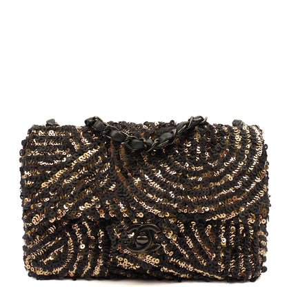 Chanel Shoulder Bag Flap Bag in Black, Sequin — Front View
