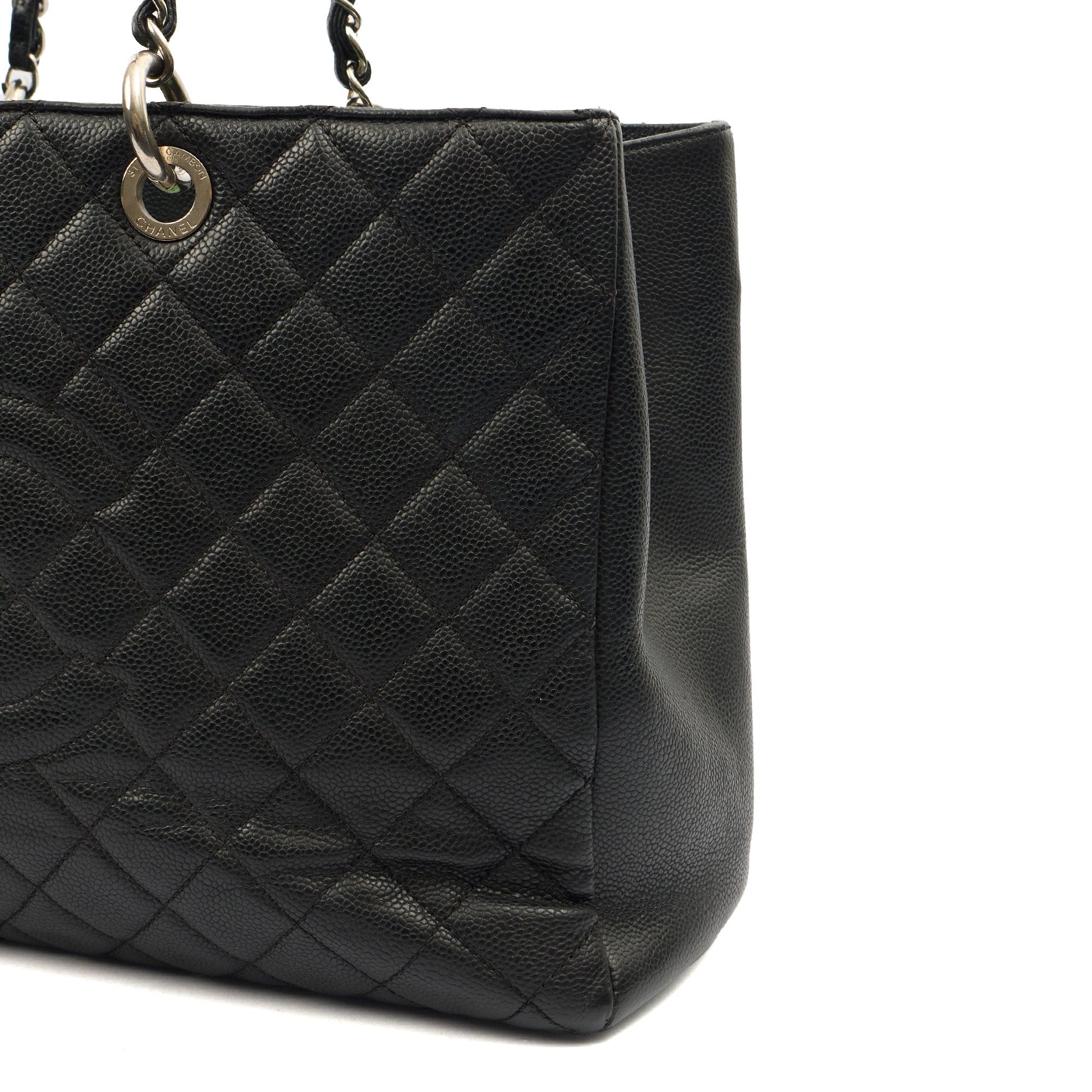 Chanel Tote Grand Shopping Tote XL in Black, Caviar Leather — Detail View