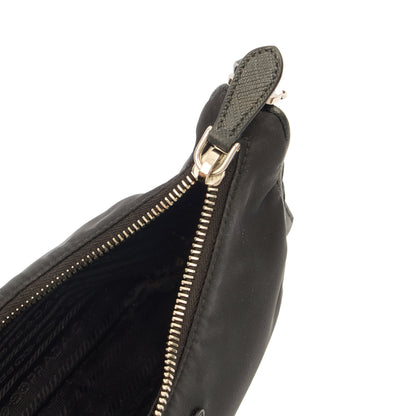 Prada Cross Body Re-Edition 2000 Shoulder Bag in Black, Nylon — Detail View