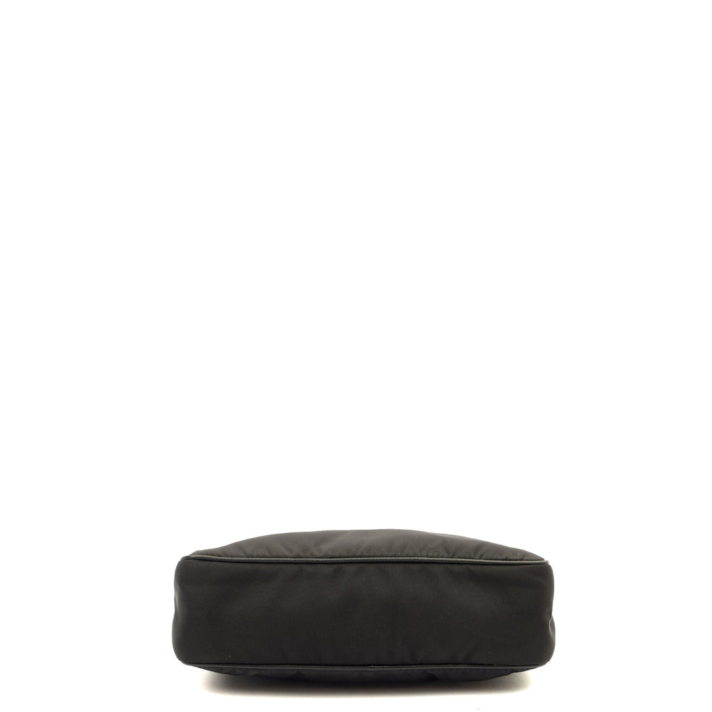 Prada Cross Body Re-Edition 2000 Shoulder Bag in Black, Nylon — Alternate View 10