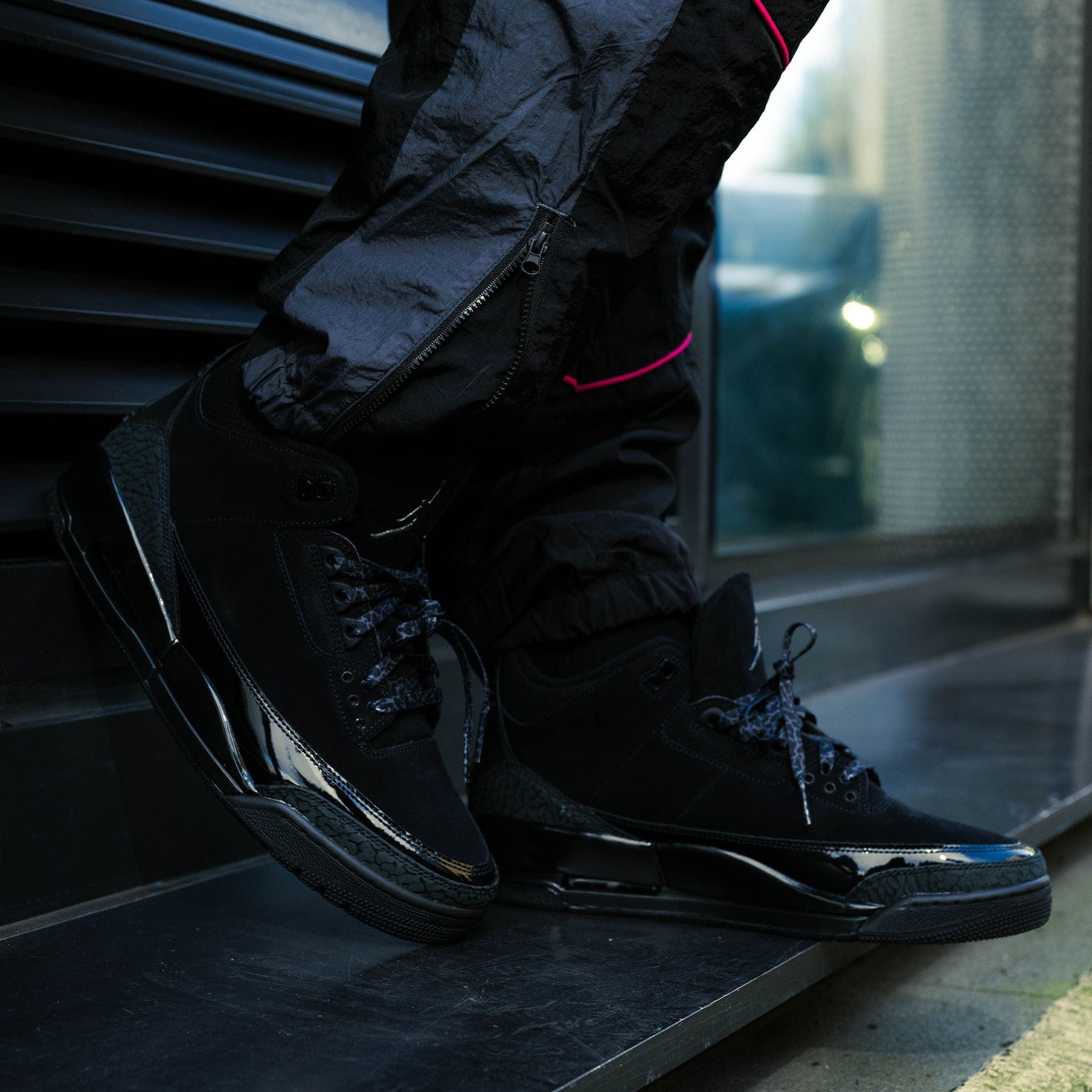 Air Jordan 3 Retro 'Black Cat' 2025 — UK 3 | EU 35.5 | US 3.5 — Alternate View 7
