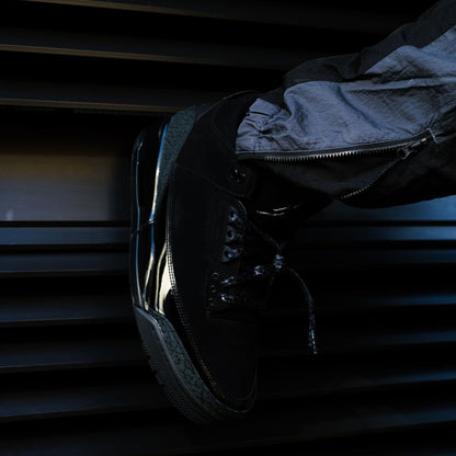 Air Jordan 3 Retro 'Black Cat' 2025 — UK 3 | EU 35.5 | US 3.5 — Alternate View 8