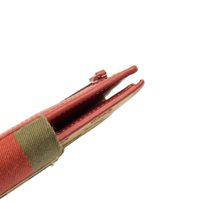 Gucci Purse Wallet in Brown, GG Canvas — Detail View