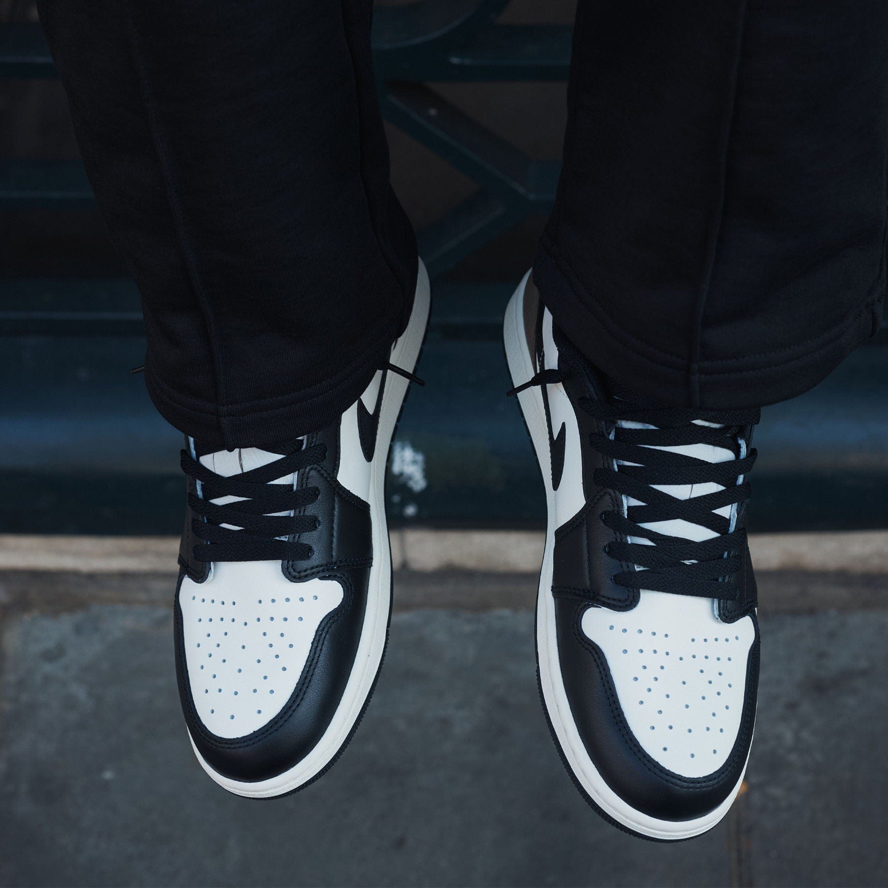 Air Jordan 1 Low OG 'Mocha' — UK 3 | EU 35.5 | US 3.5 — Top View