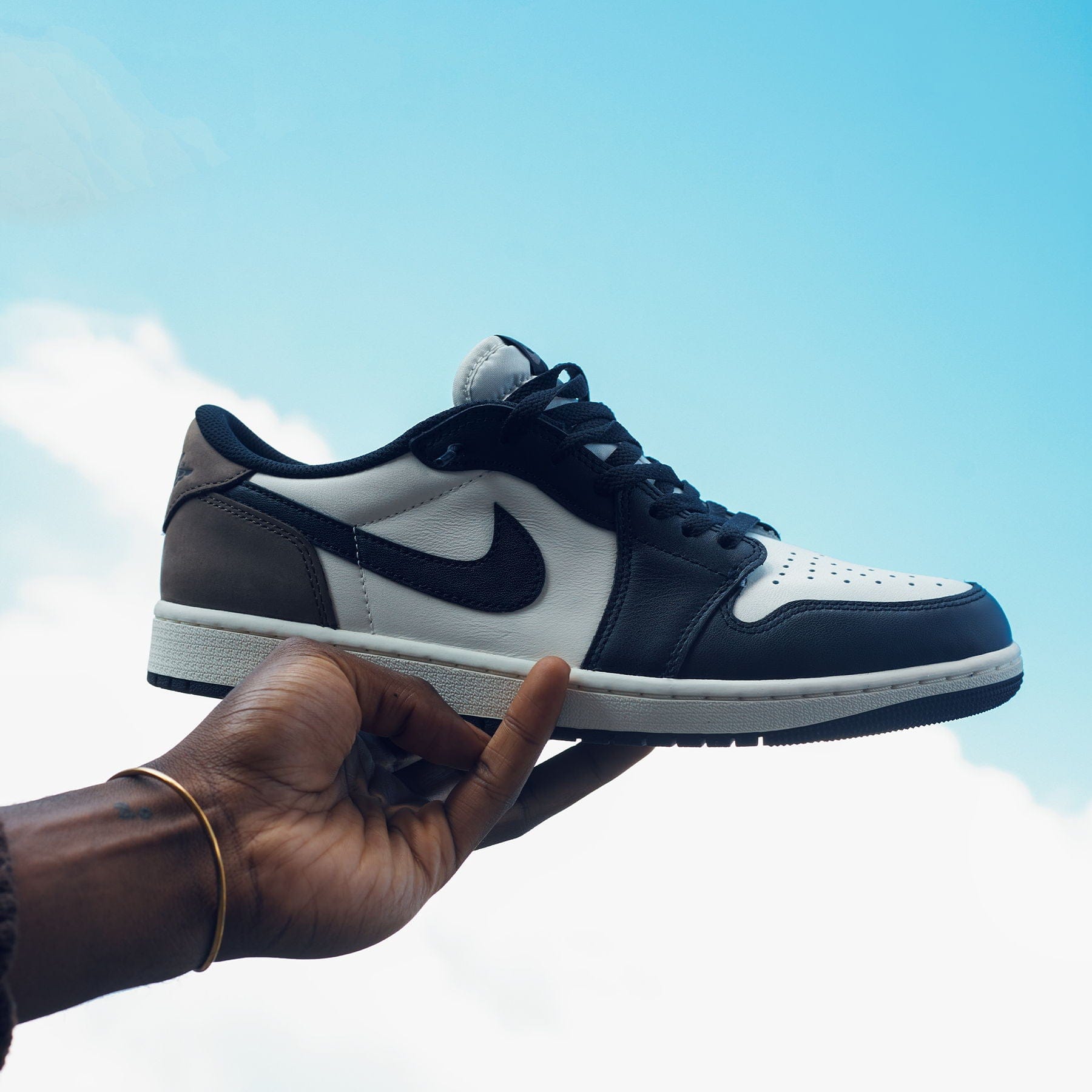 Air Jordan 1 Low OG 'Mocha' — UK 3 | EU 35.5 | US 3.5 — Detail View