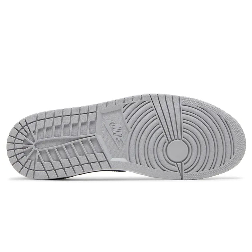 Air Jordan 1 Low OG 'Barons' — UK 3 | EU 35.5 | US 3.5 — Detail View