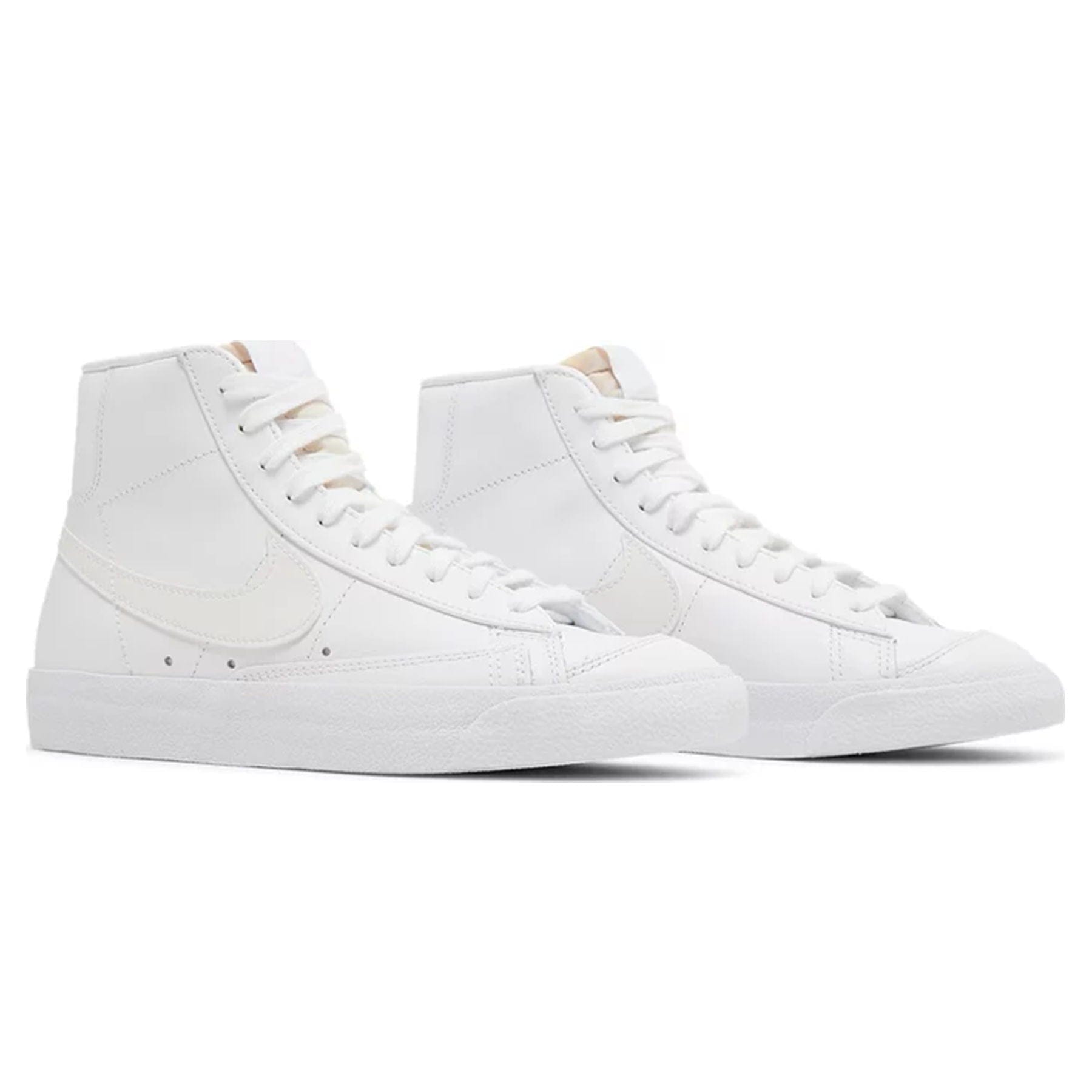 Nike Blazer '77 Vintage Mid Wmns 'Triple White' — UK 3 | EU 35.5 | US 3.5 — Back View