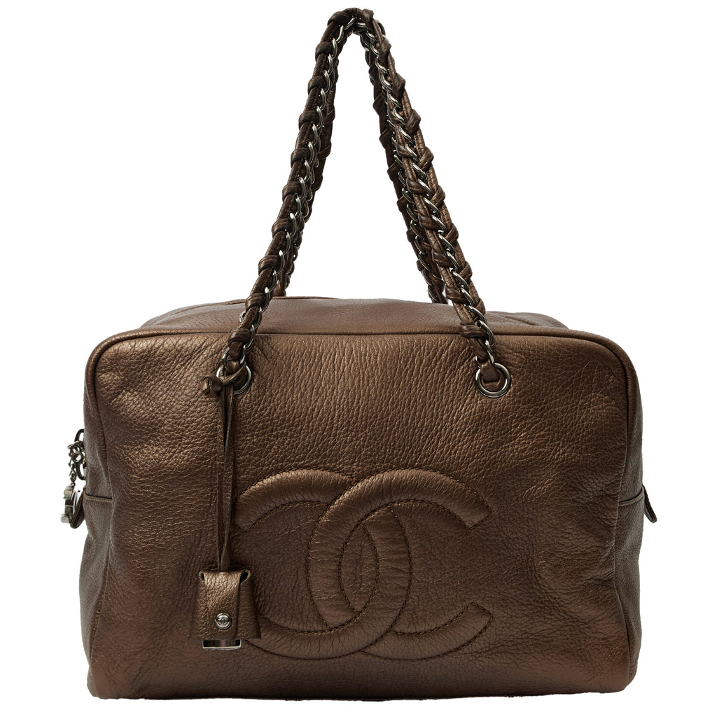 Chanel Shoulder Bag Luxe Ligne Tote in Metallic, Leather — Alternate View 11
