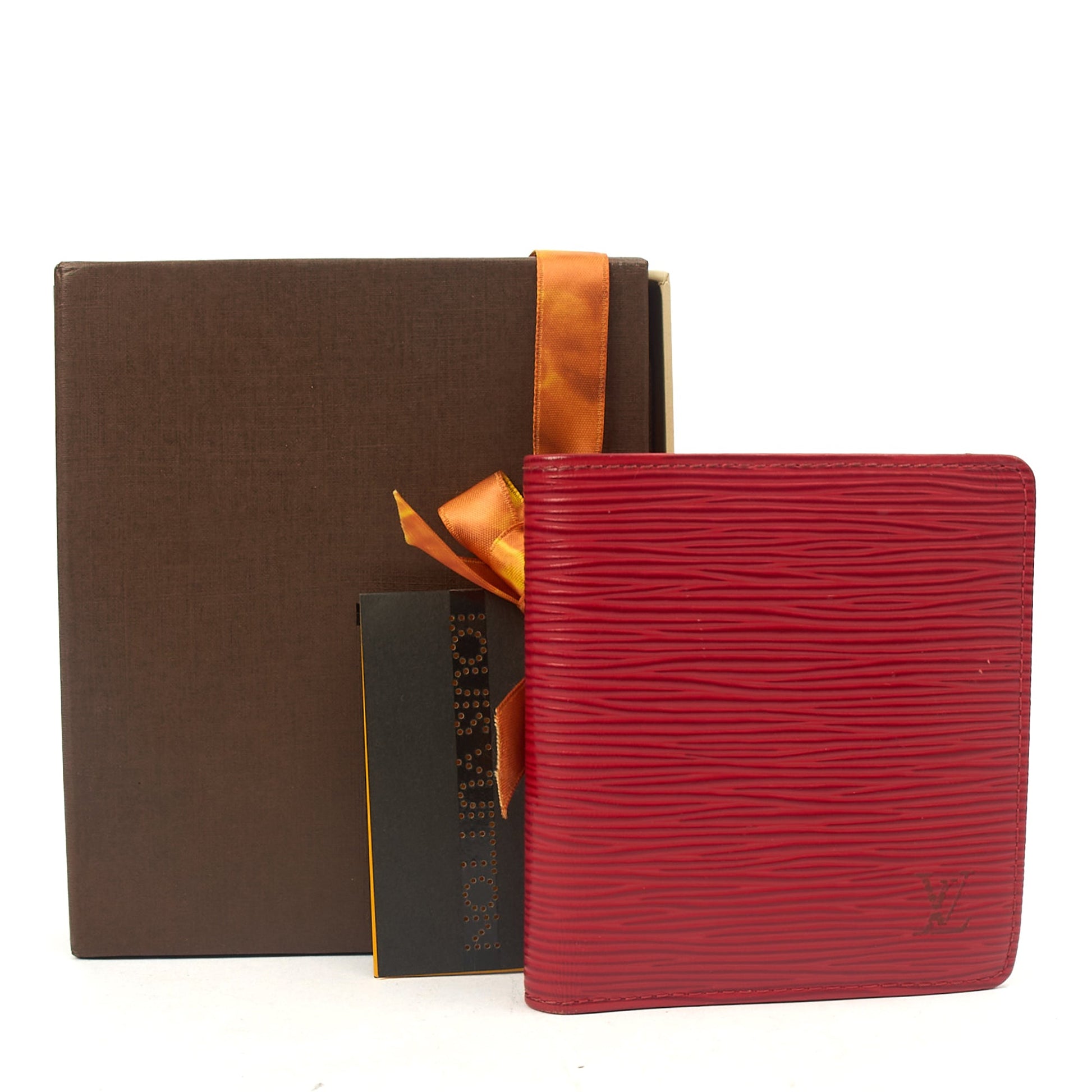 Louis Vuitton Wallet Wallet in Red, Epi Leather — Detail View