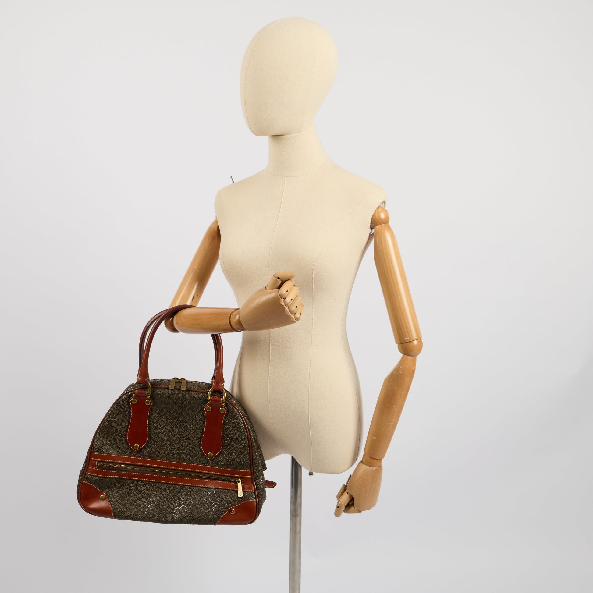 Mulberry Tote Scotchgrain Bowler - Small in Green, Scotchgrain — Side View
