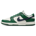 Nike Dunk Low Wmns 'Gorge Green' — UK 2.5 | EU 35.5 | US 5 — Front View
