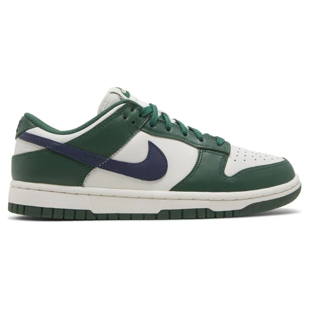 Nike Dunk Low Wmns 'Gorge Green' — UK 2.5 | EU 35.5 | US 5 — Side View