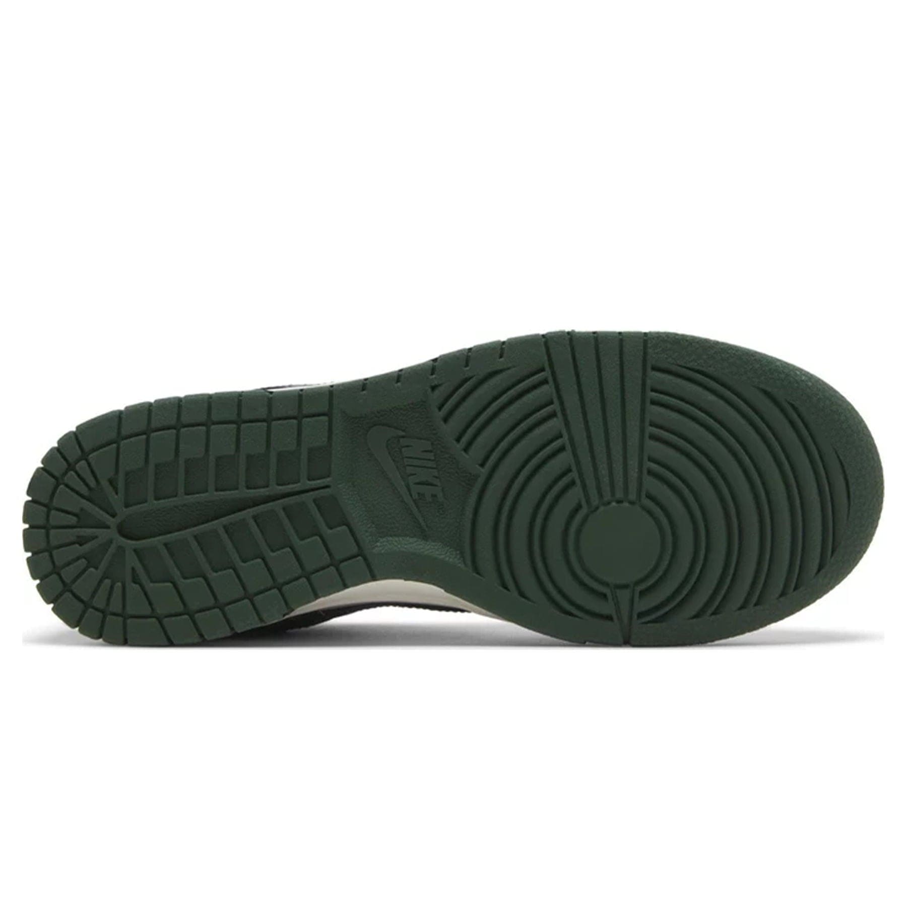 Nike Dunk Low Wmns 'Gorge Green' — UK 2.5 | EU 35.5 | US 5 — Detail View