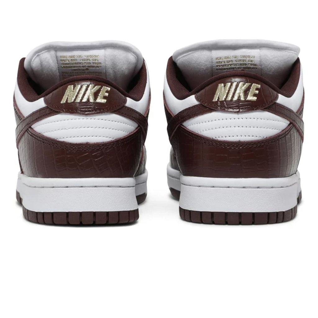 Supreme x Nike Dunk Low OG SB QS 'Barkroot Brown' — UK 3 | EU 35.5 | US 3.5 — Top View