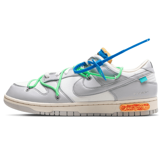 Off-White x Nike Dunk Low 'Lot 26 of 50' — UK 3 | EU 35.5 | US 3.5 — Front View