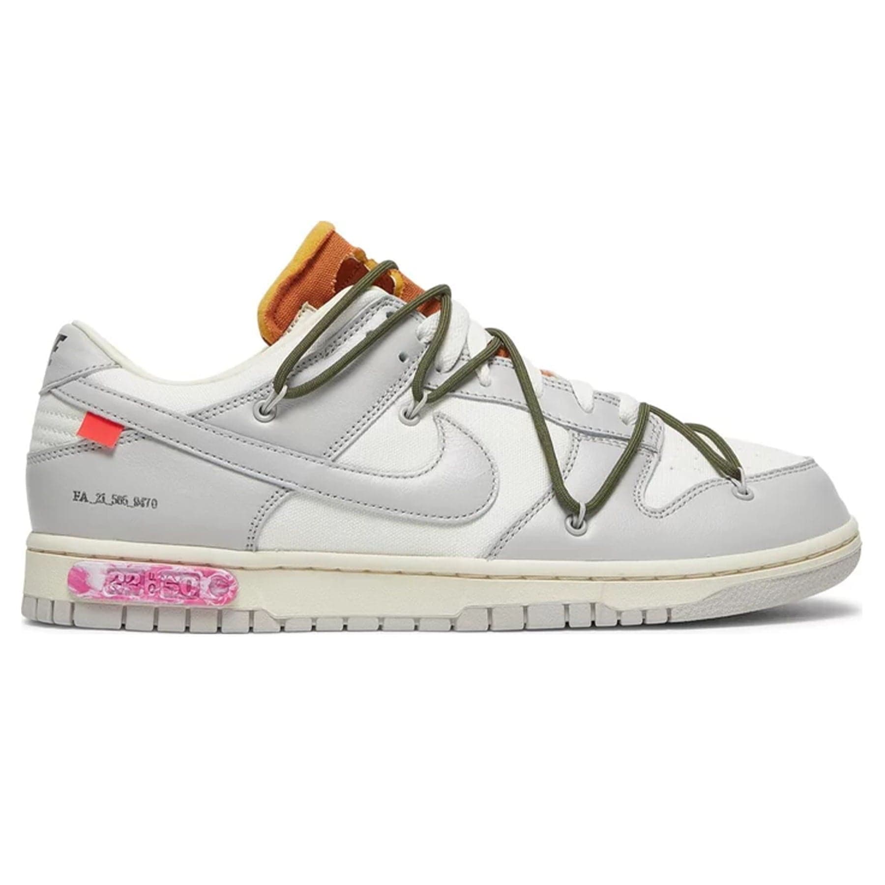 Off-White x Nike Dunk Low 'Lot 22 of 50' — UK 3 | EU 35.5 | US 3.5 — Side View