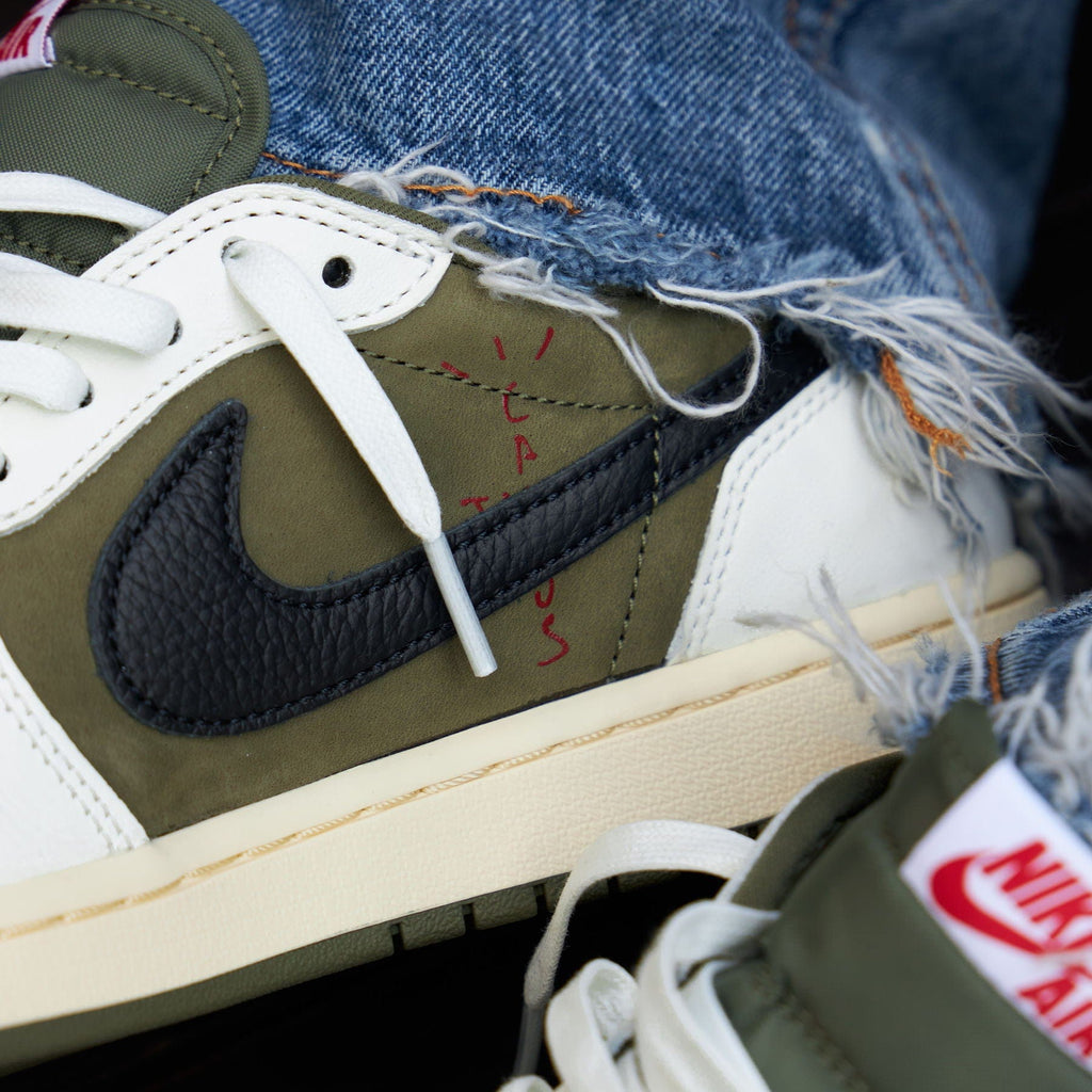 Air Jordan 1 Low OG x Travis Scott SP 'Medium Olive' — UK 3 | EU 35.5 | US 3.5 — Alternate View 7