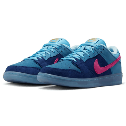 Nike Dunk Low SB x Run The Jewels '4/20' — UK 3 | EU 35.5 | US 3.5 — Side View