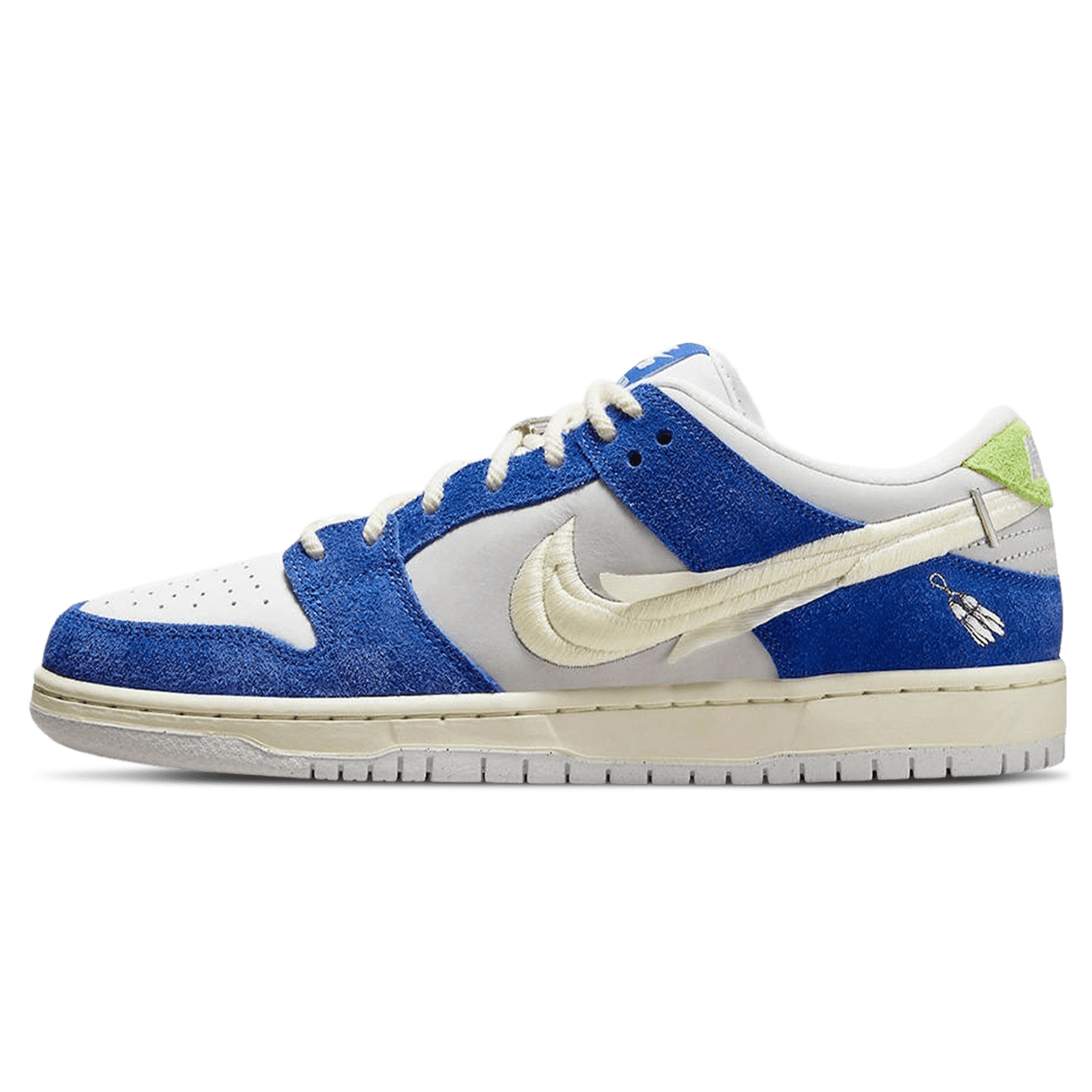 Nike Dunk Low Pro SB x Fly Streetwear — UK 3 | EU 35.5 | US 3.5 — Front View