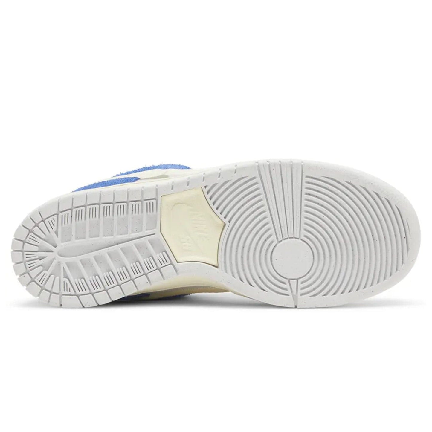 Nike Dunk Low Pro SB x Fly Streetwear — UK 3 | EU 35.5 | US 3.5 — Detail View
