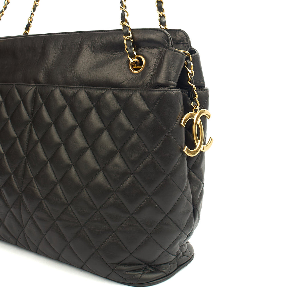 Chanel Tote Vintage Tote in Black, Lambskin Leather — Alternate View 7